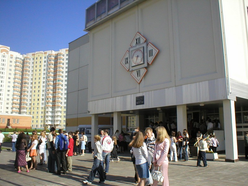     2010  
