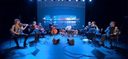    No Border Orchestra  -