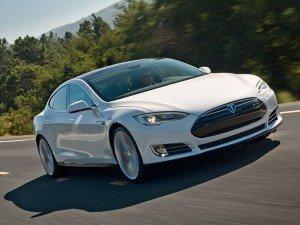 Покупатели электрокара Tesla Model S в Норвегии пользуются беспрецедентными льготами