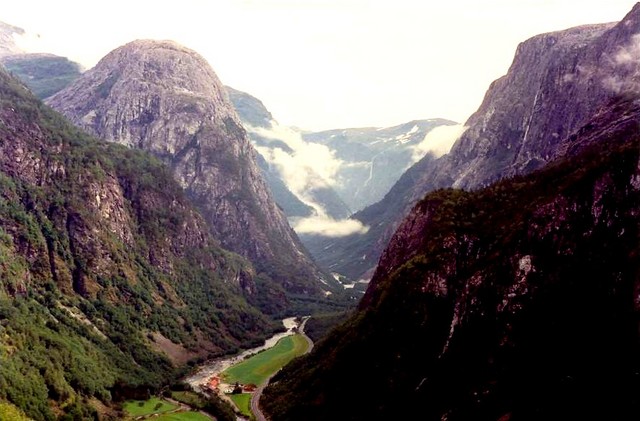 �������� �������� ����� ���������� � ���� ������� ��� ������